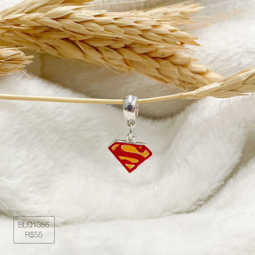 Berloque Símbolo Super Homem Pendurado Esmaltado Prateado